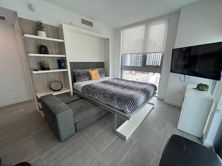 Spacious Studio In The Heart Of Downtown Miami Apartment ภายนอก รูปภาพ