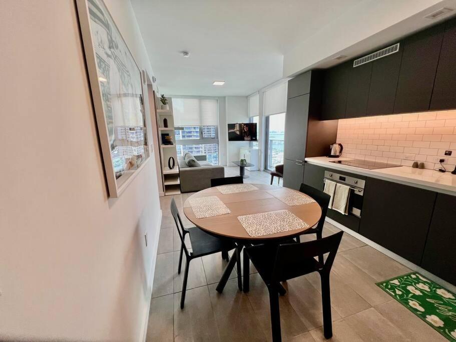 Spacious Studio In The Heart Of Downtown Miami Apartment ภายนอก รูปภาพ