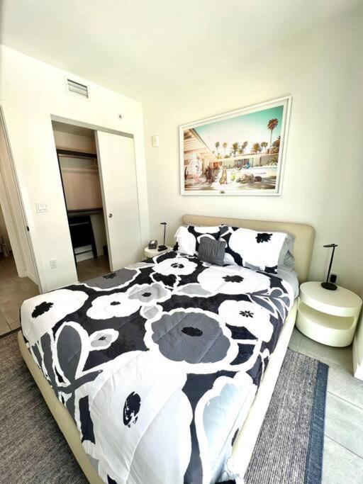 Spacious Studio In The Heart Of Downtown Miami Apartment ภายนอก รูปภาพ