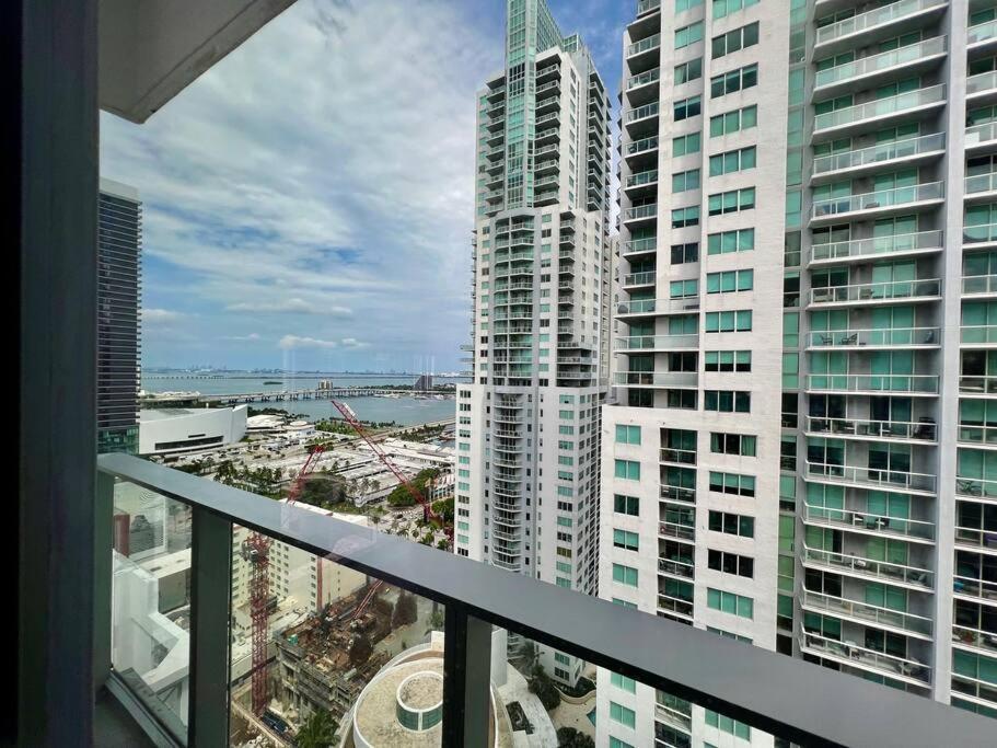 Spacious Studio In The Heart Of Downtown Miami Apartment ภายนอก รูปภาพ