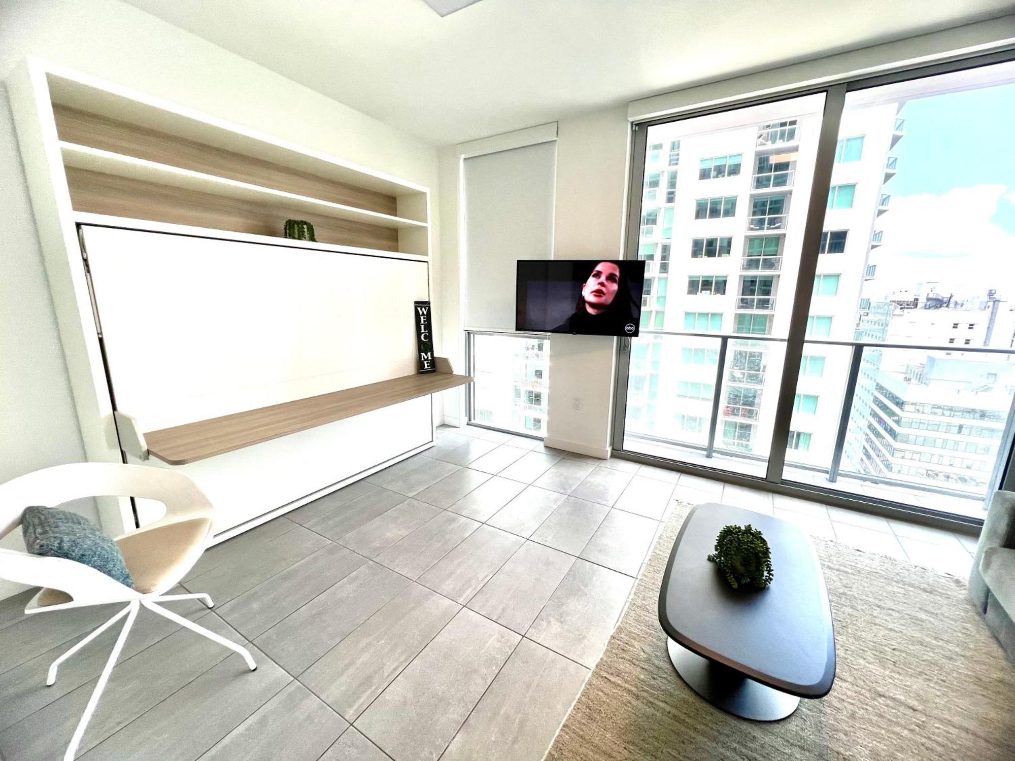 Spacious Studio In The Heart Of Downtown Miami Apartment ภายนอก รูปภาพ