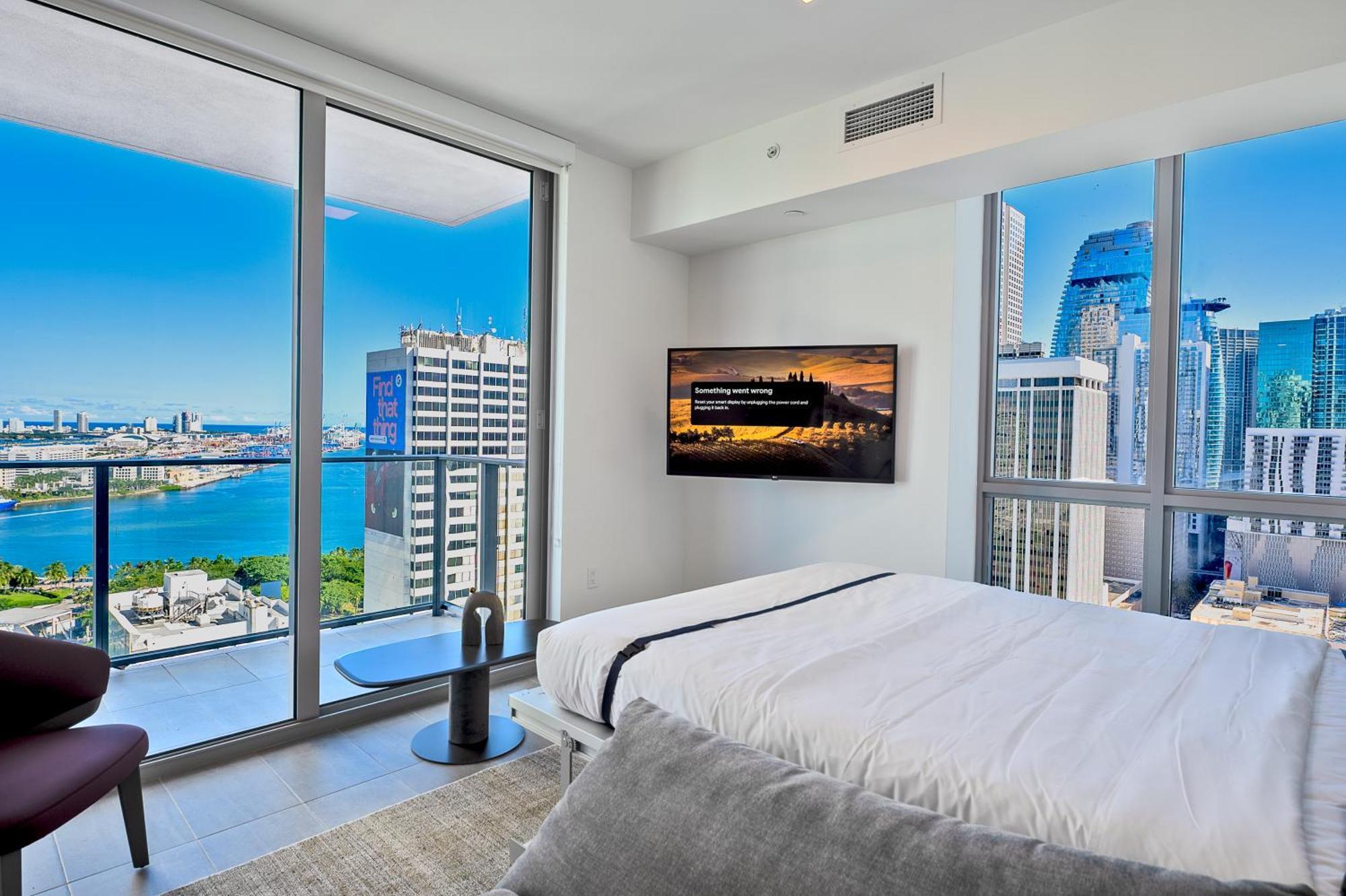 Spacious Studio In The Heart Of Downtown Miami Apartment ภายนอก รูปภาพ