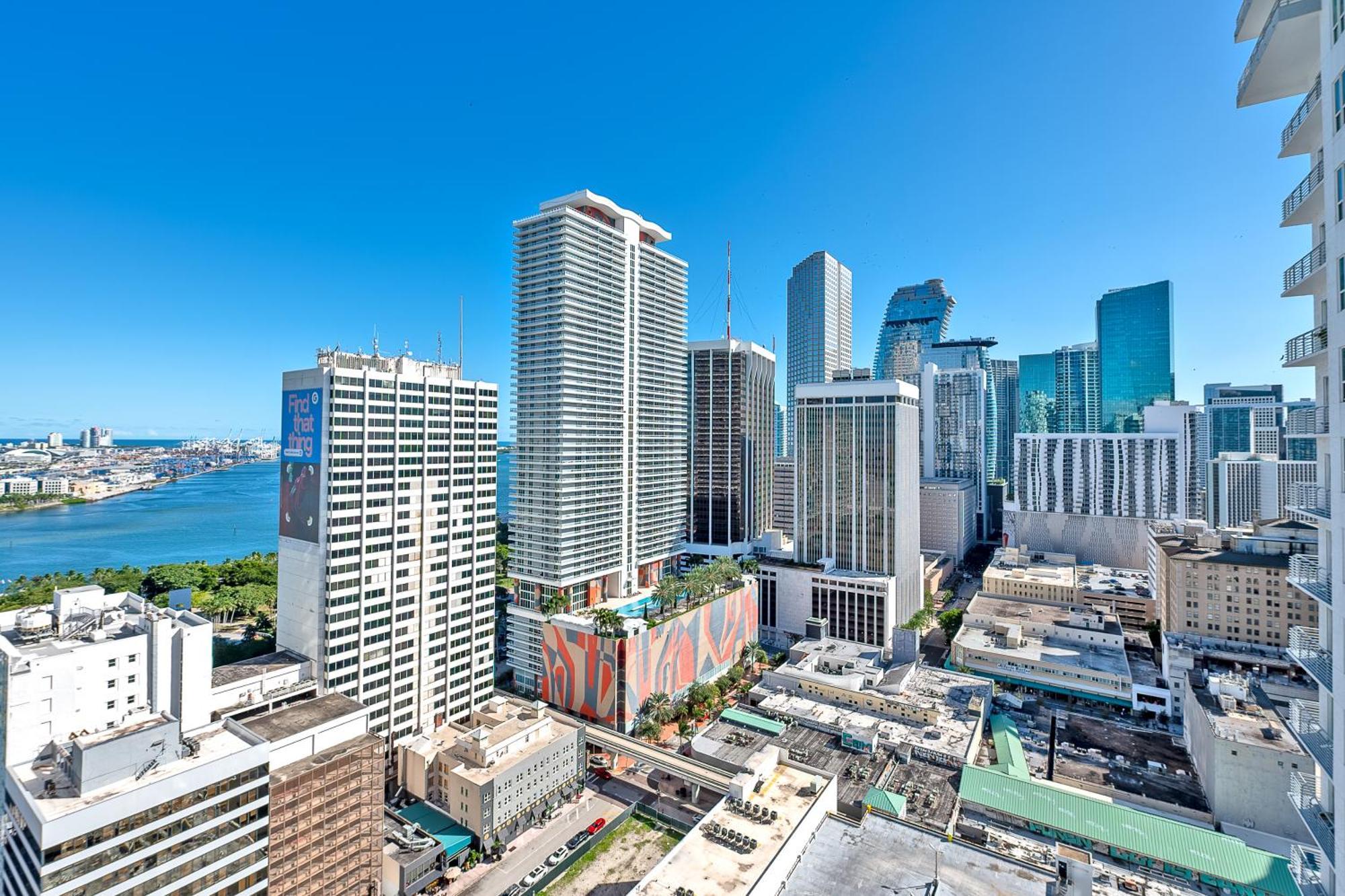 Spacious Studio In The Heart Of Downtown Miami Apartment ภายนอก รูปภาพ